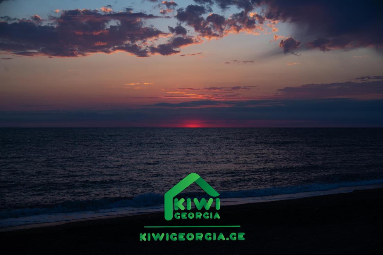 Kiwi Georgia Villa Kobuleti Eksteriør bilde